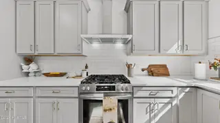 113 Windermere Court, Greenville, NC 27858 – photo 7: Gas Cooktop