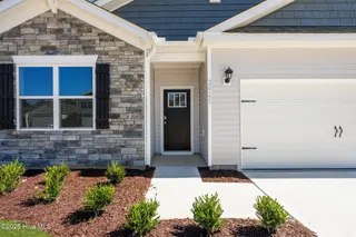 2021 Minnette Circle, New Bern, NC 28562 – photo 4: 5-web-or-mls-DSC_3449_1