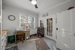 1811 Spencer Avenue, New Bern, NC 28560 – photo 21: 16-web-or-mls-0C0A0279