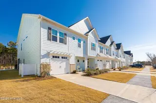 163 Freedom Park Road, Beaufort, NC 28516 – photo 2: 3-web-or-mls-chadwick-visuals-163-freedo