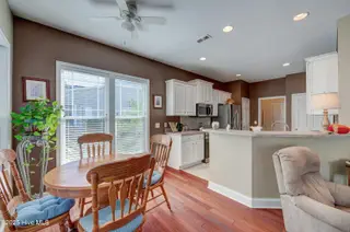 123 Azalea Drive, Hampstead, NC 28443 – photo 12: 123AzaleaDriveInterior(10)