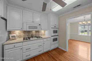 135 Tupelo Trail, New Bern, NC 28562 – photo 4: 23-web-or-mls-0C0A2823