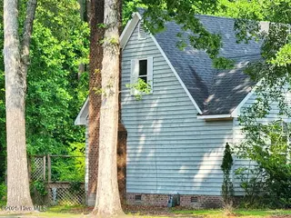 127 Hillingdale Drive, Washington, NC 27889 – photo 2: 2 LEFT