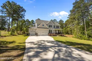 22 Banning Drive, Whispering Pines, NC 28327 – photo 9: 10-web-or-mls-IMG_9351