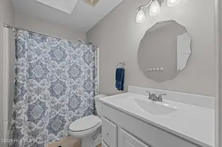 5718 Sloop Court, New Bern, NC 28560 – photo 23: 18-web-or-mls-DSC_1522
