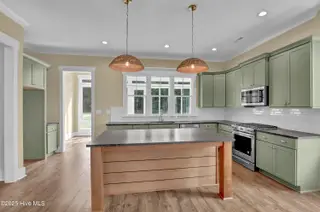 468 Summerhouse Drive, Holly Ridge, NC 28445 – photo 6: Beautiful cabinets