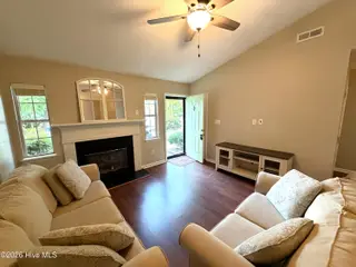 1804 Summerhaven Drive A, Greenville, NC 27858 — 3-bedroom townhome in Summerhaven, Greenville, NC, photo 11 of 44: Living Room 5