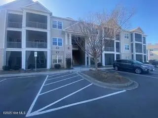 395 S Crow Creek Drive NW 1610, Calabash, NC 28467 — 3-bedroom condo in Crow Creek, Calabash, NC, photo 1 of 24: BUILDING 16