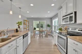 4231 Cherry Laurel Drive SE, Southport, NC 28461 – photo 13: 4231 Cherry Laurel Dr-17