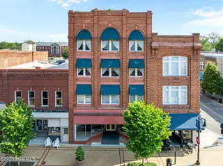 106 W Main Street, Washington, NC 27889 – photo 1: Front