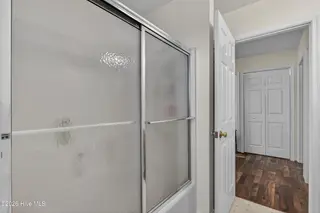 171 Frost Road, Newport, NC 28570 – photo 20: shower/tub combo in full bath 3