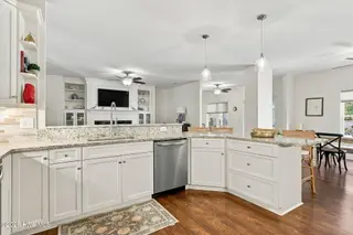 114 Buena Vista Drive, Newport, NC 28570 – photo 12: 49-web-or-mls-IMG_1810