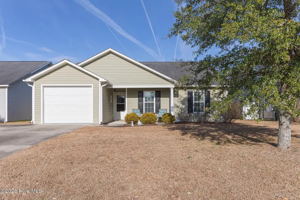 4318 Elizabeth Avenue, New Bern, NC 28562 – photo 1 of 44: 4318 Elizabeth Ave