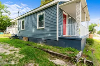 917 Wooster Street, Wilmington, NC 28401 – photo 4: 017-917WoosterStreet-Wilmington-NC-28401