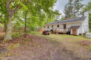 121 Laurel Drive, Wilmington, NC 28401 — 3-bedroom home in Wrightsboro Acres, Wilmington, NC, photo 14 of 18: 121LaurelDrive-5
