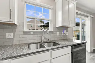 414 Frida Road, New Bern, NC 28560 – photo 14: Kitchen