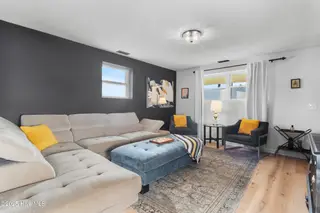 721 Campbell Street, Wilmington, NC 28401 – photo 4: Living Room