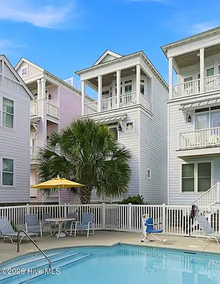 107 W Bogue Boulevard 3, Atlantic Beach, NC 28512 – photo 1: Front View