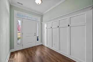307 Lightning Bug Lane, Holly Ridge, NC 28445 – photo 10: 10-web-or-mls-Entry Way