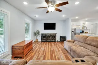 1012 E Moore Street, Southport, NC 28461 – photo 6: 1012EastMooreStreet-5