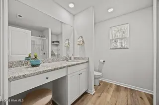 238 Poppleton Drive, Hampstead, NC 28443 – photo 16: m_16_bathroom