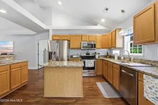 409 Neuchatel Road, New Bern, NC 28562 – photo 12: 37_img_4370