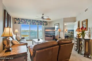 100 Olde Towne Yacht Club Drive 512, Beaufort, NC 28516 – photo 4: Open living room w/ views