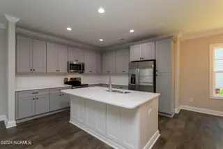 519 N Sycamore Street, Aberdeen, NC 28315 – photo 11: kitchen2