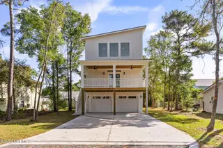 126 N Middleton Avenue, Oak Island, NC 28465 – photo 1: 126smiddleton_00001