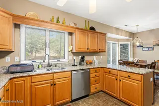 654 Redwood Drive, Southern Pines, NC 28387 – photo 13: 654 Redwood Dr-LR-JFP-13
