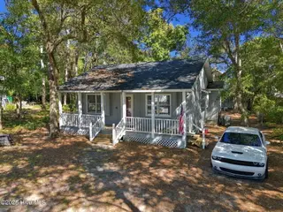 114 NW 23rd Street, Oak Island, NC 28465 — 2-bedroom home in Pinners Point, Oak Island, NC, photo 2 of 32: 5-web-or-mls-DJI_0662