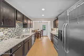 141 Hargrove Drive, Wilmington, NC 28411 — 2-bedroom home in Weaver Acres, Wilmington, NC, photo 4 of 32: 14_kitchen