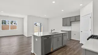 676 Wilder Bloom Path, Aberdeen, NC 28315 – photo 5: Kitchen