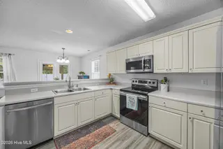 1112 Sunburst Way, Leland, NC 28451 – photo 24: 25_kitchen