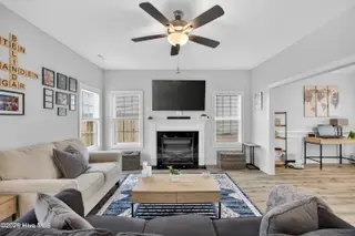 637 Indigo Johnston Drive, Jacksonville, NC 28546 – photo 9: 637IndigoJohnstonDrive-16