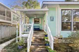 322 NE 48th Street, Oak Island, NC 28465 – photo 3: mls-IMG_1329