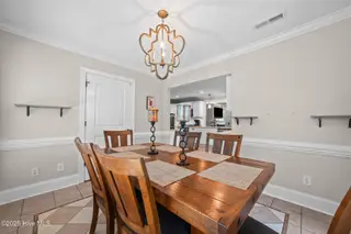 1620 Brook Hollow Drive A, Greenville, NC 27834 – photo 19: 25-web-or-mls-LHV_8331