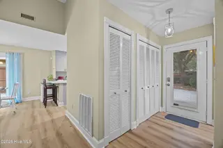 1304 Two Mile Circle E, Wilmington, NC 28405 – photo 6: 8_foyer