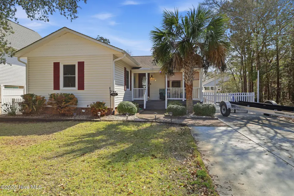142 NW 8th Street, Oak Island, NC 28465 – photo 1 of 69: 142NWEighthSt-6