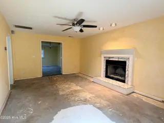 6323 Strawfield Drive, Wilmington, NC 28405 — 3-bedroom home in Summerfield, Wilmington, NC, photo 4 of 27