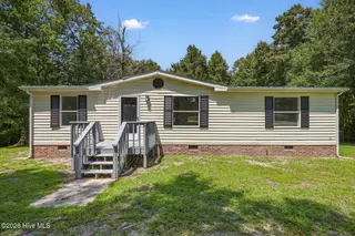 410 Pond View Circle, Hampstead, NC 28443 – photo 1