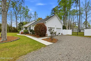 326 Knollwood Drive, Hampstead, NC 28443 – photo 4: 3_326_knollwood_dr_003