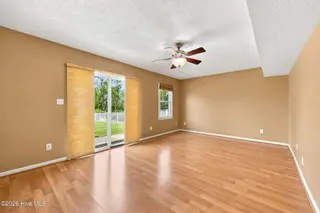 907 Oak Drive, Morehead City, NC 28557 – photo 10: 10-web-or-mls-IMG_4242