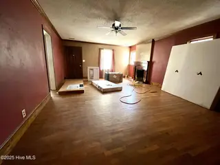 306 Sherwood Road, Jacksonville, NC 28540 – photo 10: 5b27854b-1d77-4d6b-ab77-e4854f5fb4c6