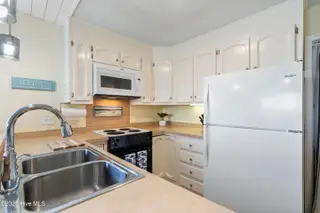 1101 Canal Drive 2, Carolina Beach, NC 28428 – photo 16: mls-DSC08501