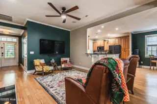 655 Creekway Circle SE, Bolivia, NC 28422 – photo 7: Living Room