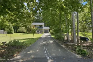 110 Bristol Lane, Havelock, NC 28532 – photo 7: Driveway