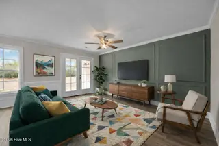 4365 W Pine Street B, Farmville, NC 27828 – photo 10: COLORFUL DEN