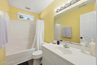 3714 Elizabeth Avenue, New Bern, NC 28562 – photo 17: Bathroom 1