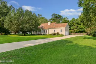 415 Hillcrest Drive, Morehead City, NC 28557 – photo 1: Beautiful Brandywine home